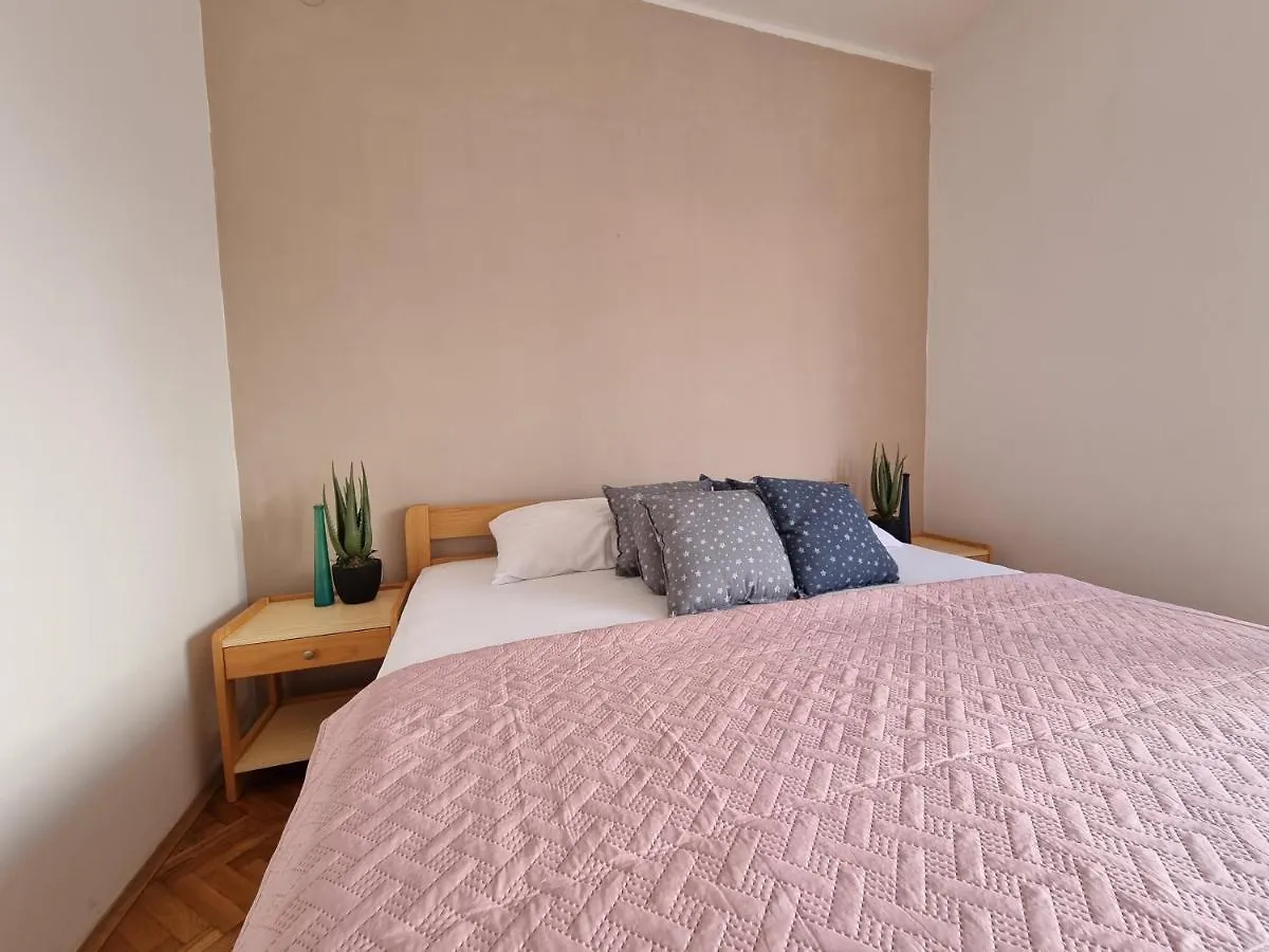 Villa Nena In Central Dalmatia Trogir