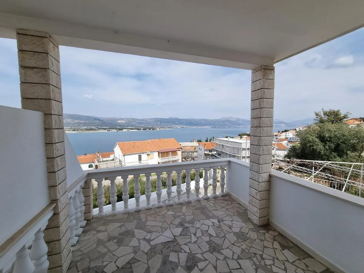 Villa Nena In Central Dalmatia Trogir Apartment