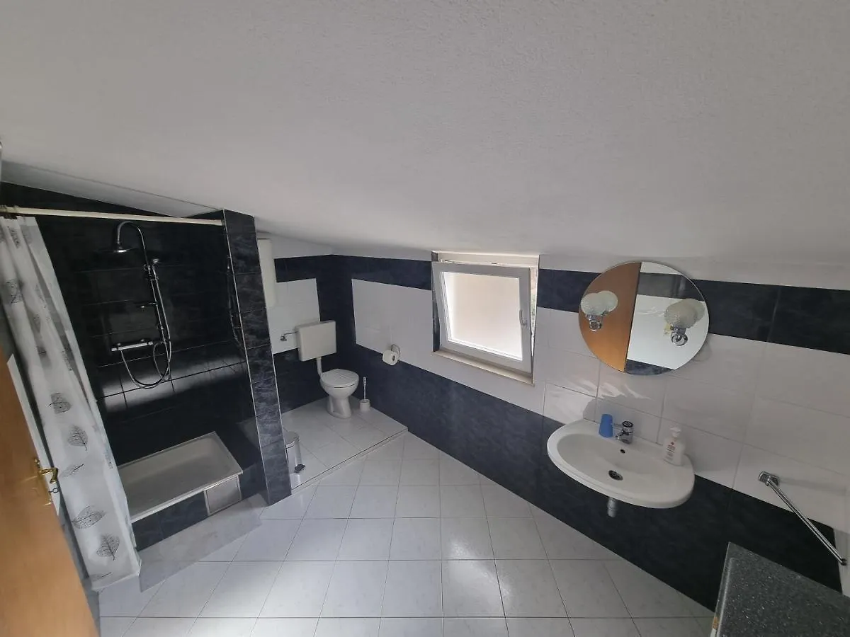 Apartment Villa Nena In Central Dalmatia Trogir